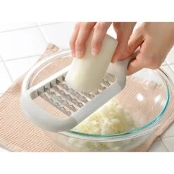 AUX Stainless Steel Oni-oroshi Grater -Kai Store AUXStainlessSteelOni oroshiGraterLS1530 2