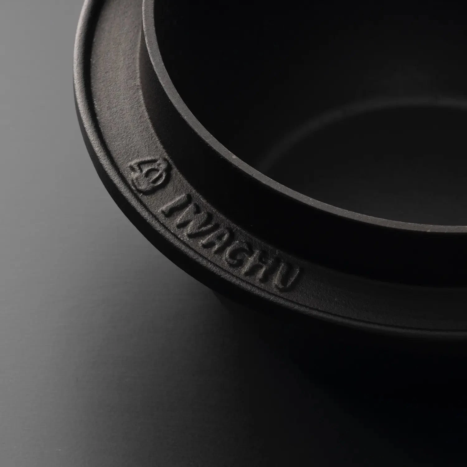 Iwachu Cast Iron Rice Cooker Casserole 9 Iwachu Cast Iron Rice Cooker Casserole - Image 7