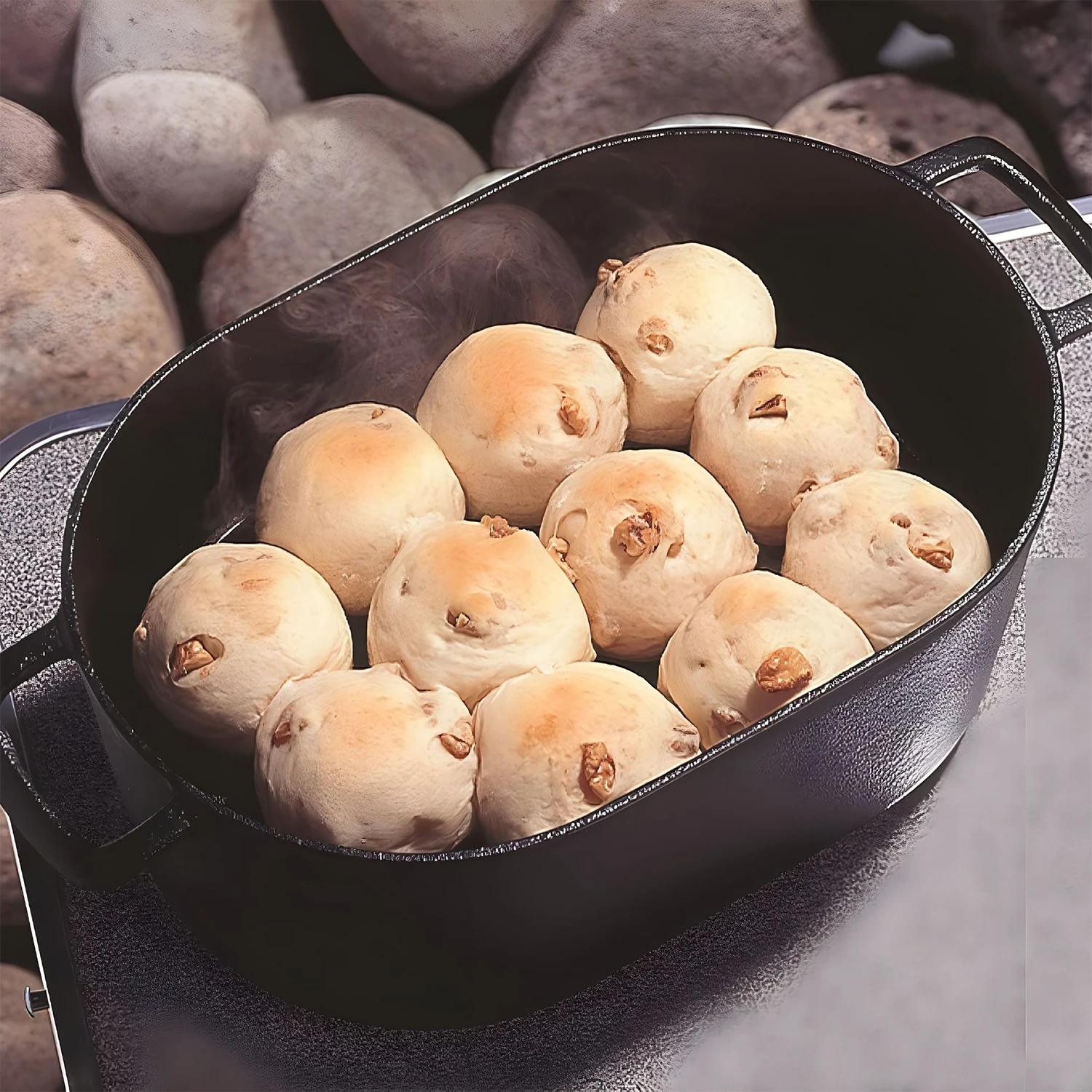 Iwachu Nambu Cast Iron Dutch Oven 6 Iwachu Nambu Cast Iron Dutch Oven - Image 4