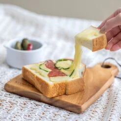 KEVNHAUN Woodware Fruit Cutting Board -Kai Store KEVNHAUNWoodwareFruitCuttingBoard 1