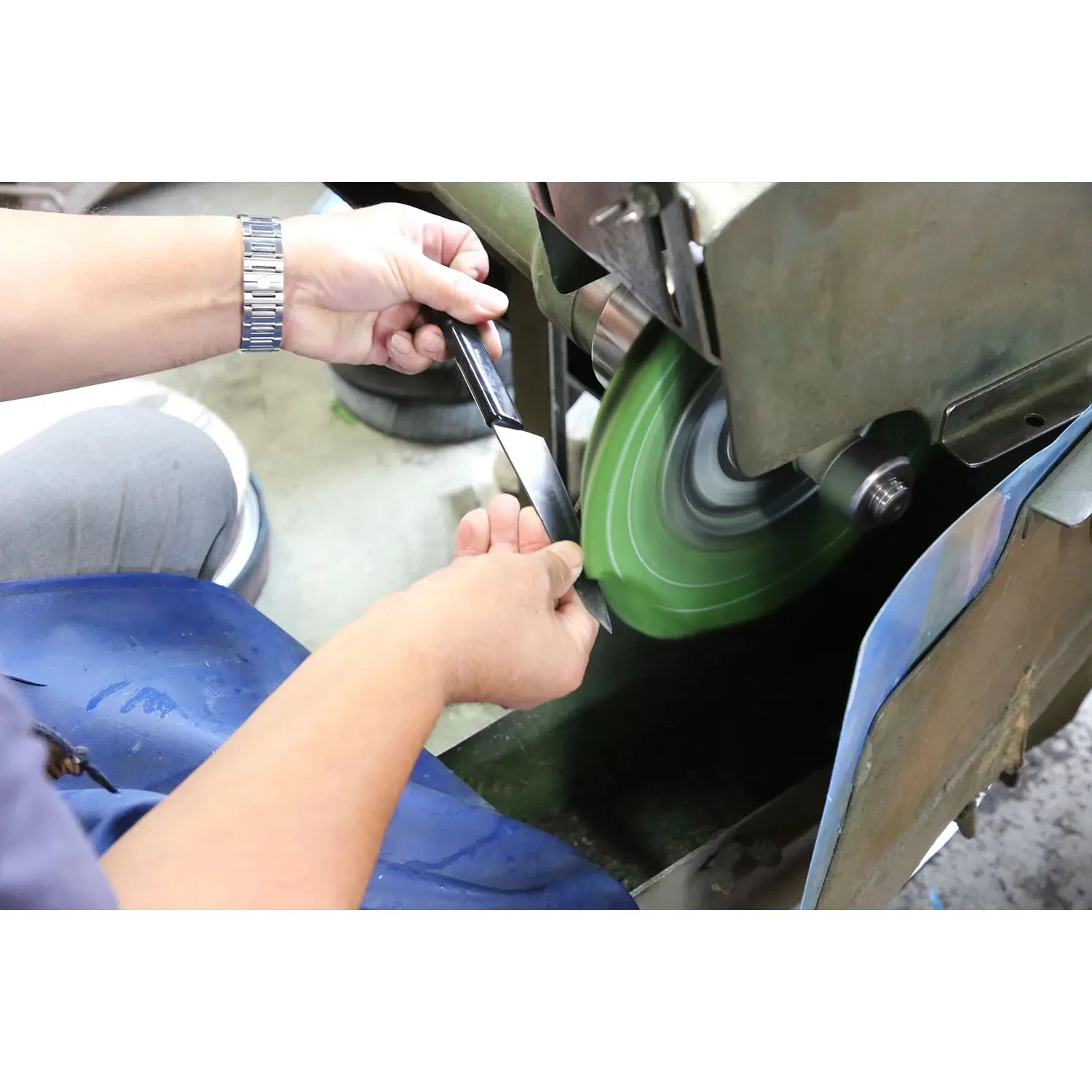 NiNJA Molybdenum Vanadium Steel Petty Knife 9 NiNJA Molybdenum Vanadium Steel Petty Knife - Image 7