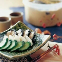 RISU Polypropylene Nukazuke Pickle Storage Container 7 RISU Polypropylene Nukazuke Pickle Storage Container -Kai Store RISUPolypropyleneNukazukePickleContainer086215 3